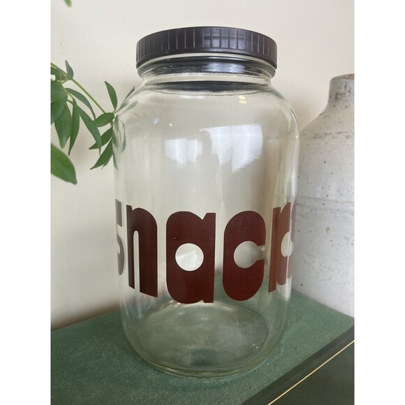 Vintage Retro Snacks Glass Gallon Jar With Lid Brown 70’s Font / Throwback Vibe - Picture 4 of 6